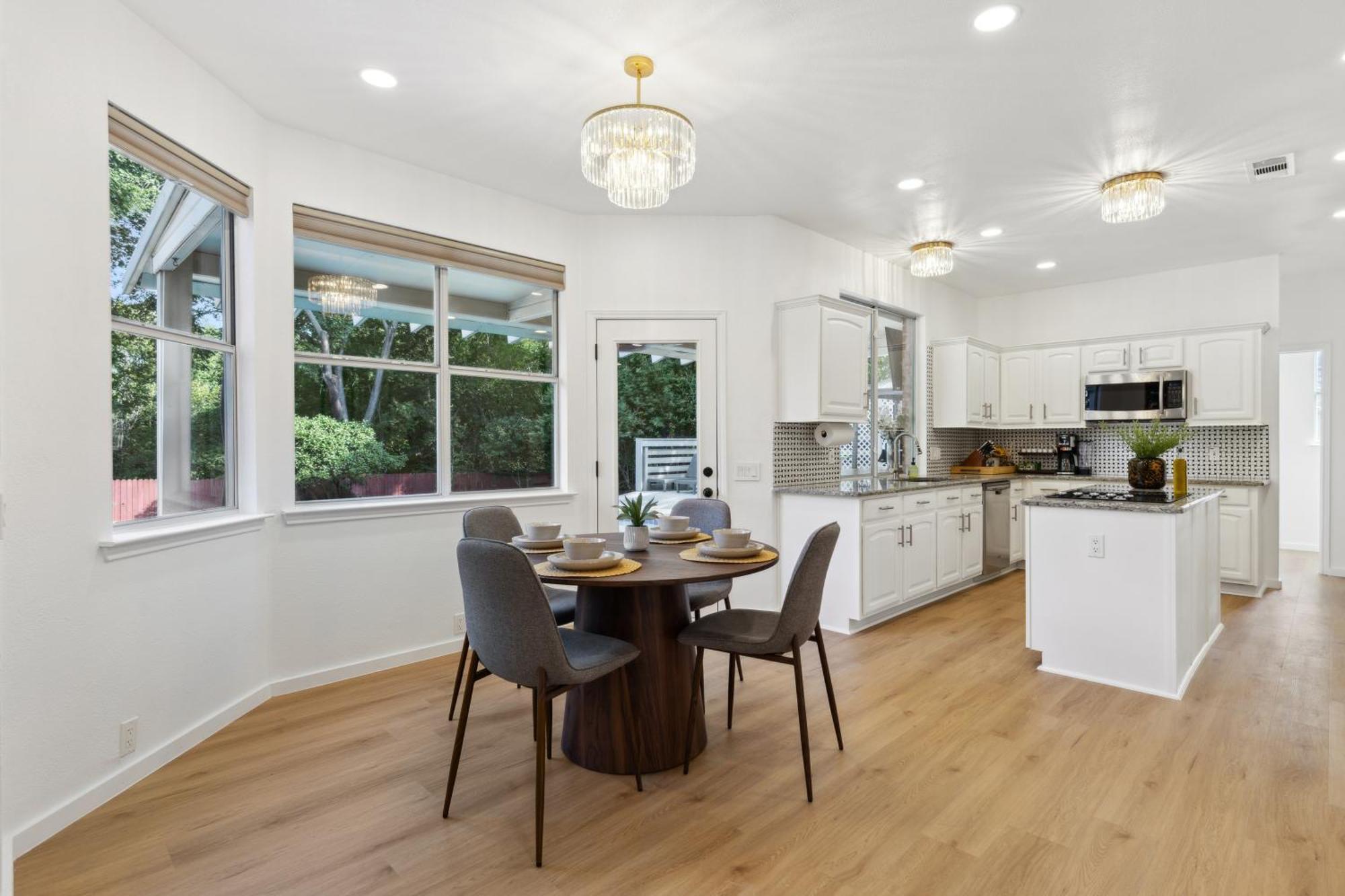 The Staycation, 4 Beds-3 Baths, With Pool And Hot Tub Near At&T Stadium, 20 Mins To Dallas And Fort Worth Grand Prairie Εξωτερικό φωτογραφία