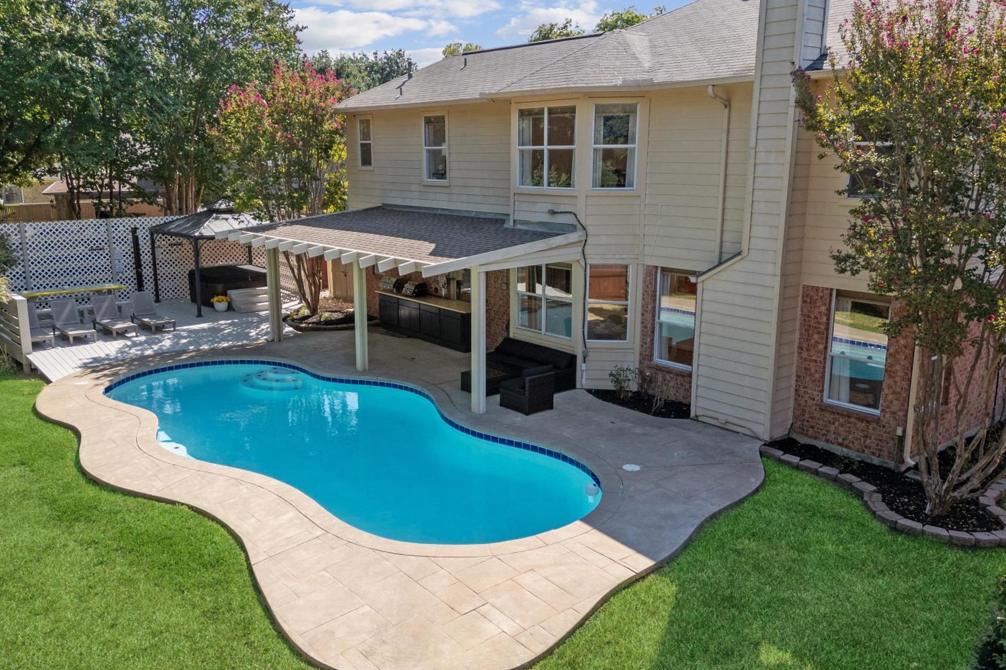 The Staycation, 4 Beds-3 Baths, With Pool And Hot Tub Near At&T Stadium, 20 Mins To Dallas And Fort Worth Grand Prairie Εξωτερικό φωτογραφία